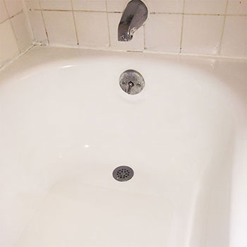 Clean Drain And Bathtub